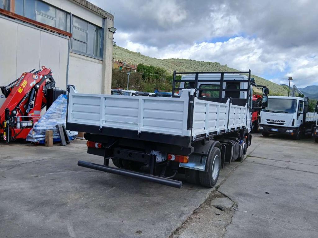 Iveco EUROCARGO 75-210 Photo 15