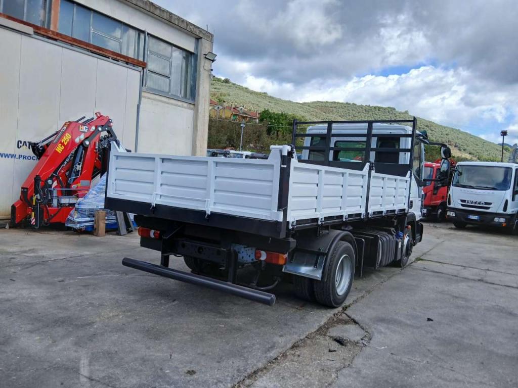 Iveco EUROCARGO 75-210 Photo 17