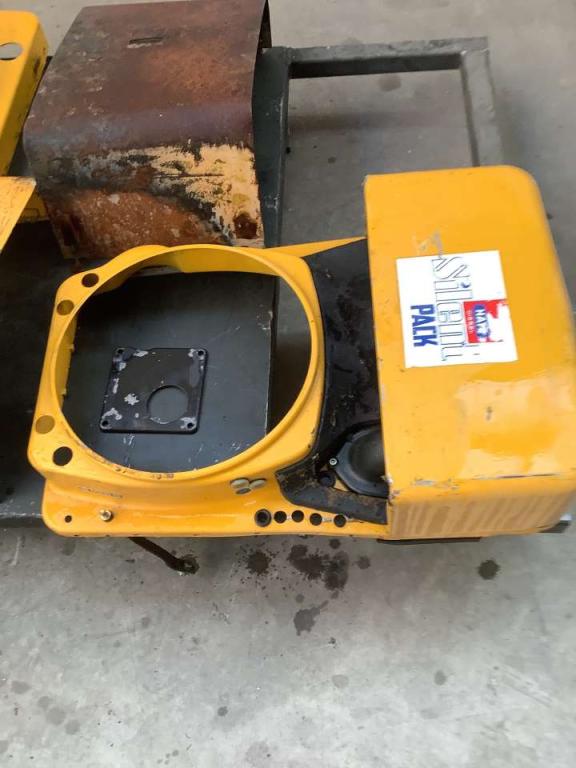 Capot et panneau de carrosserie pour Haulotte H15 SDX Photo 2