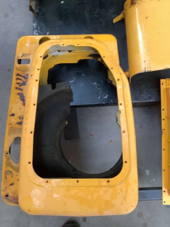 Capot et panneau de carrosserie pour Haulotte H15 SDX Photo 5