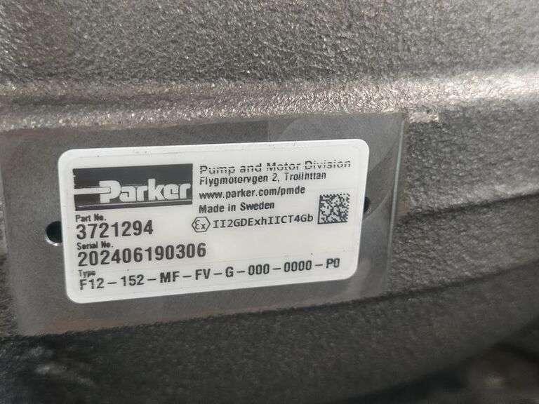 Parker F12 Photo 3