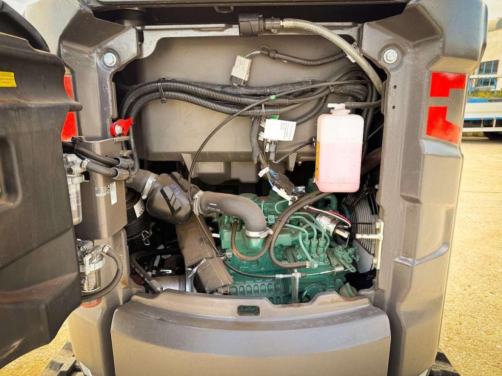Volvo ECR18E Photo 5