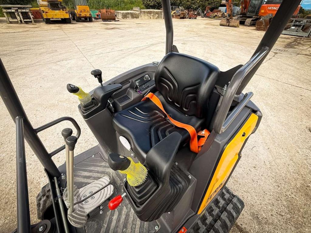 Volvo ECR18E Photo 6