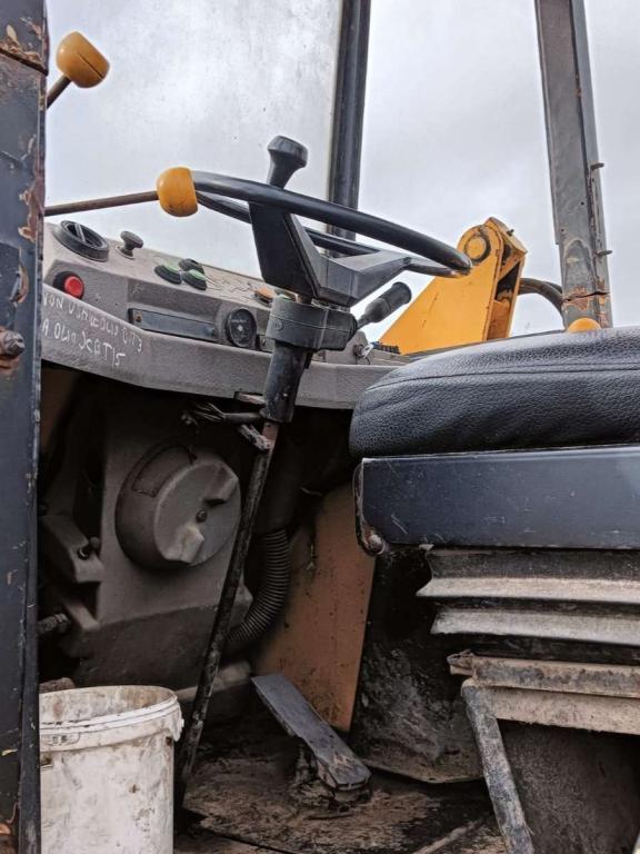 JCB 410E Photo 4