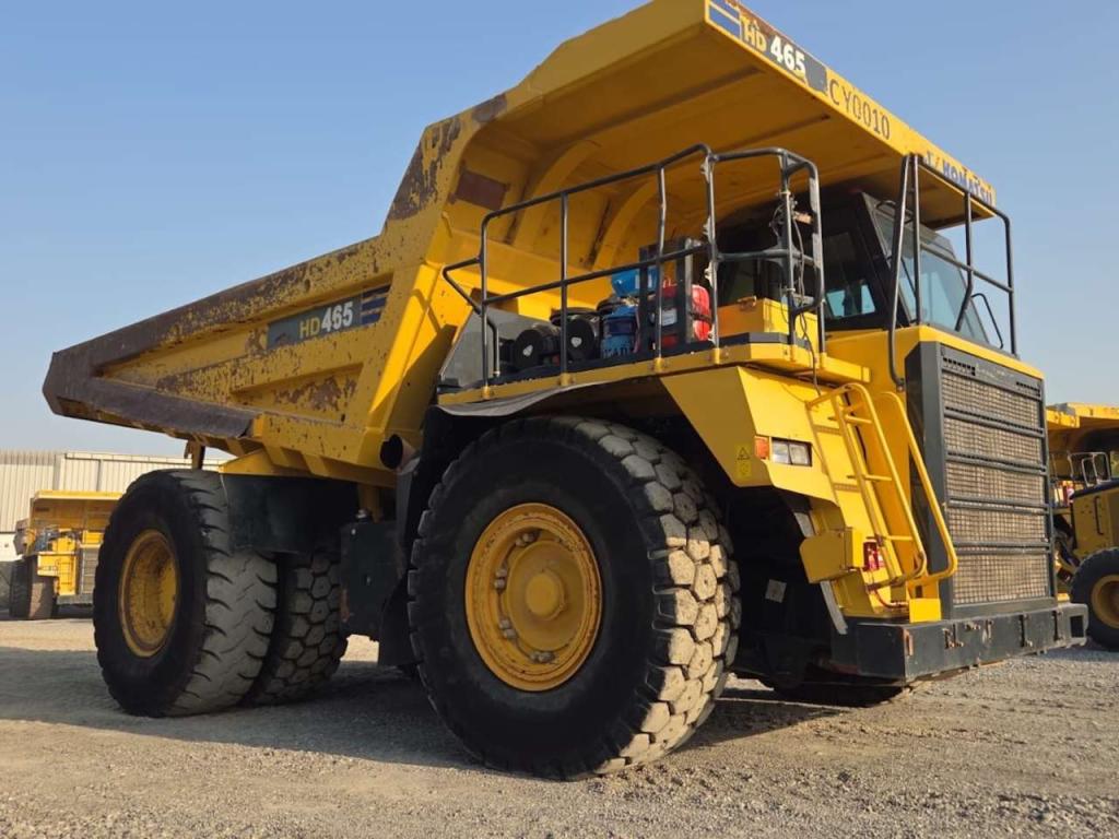 Komatsu HD465-7R Photo 2