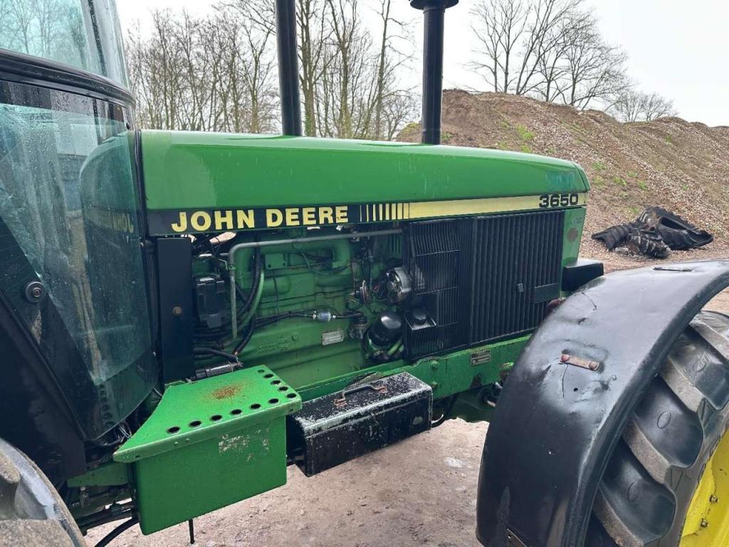 John Deere 3650 AIRCON // Front linkage Photo 12