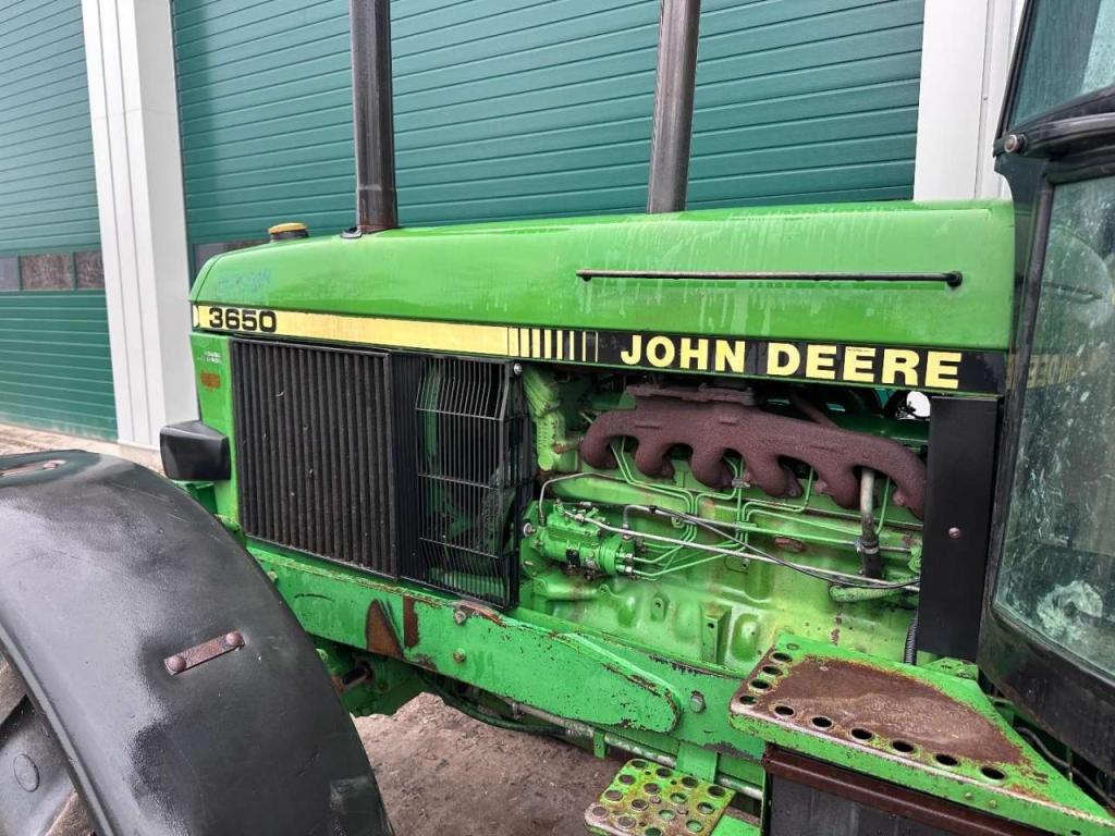 John Deere 3650 AIRCON // Front linkage Photo 13