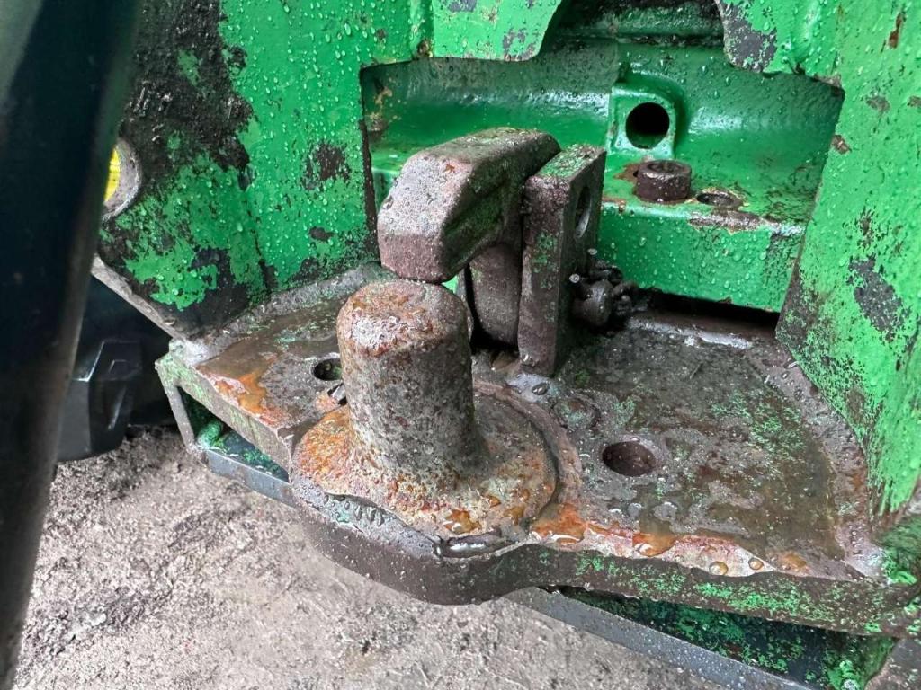John Deere 3650 AIRCON // Front linkage Photo 21