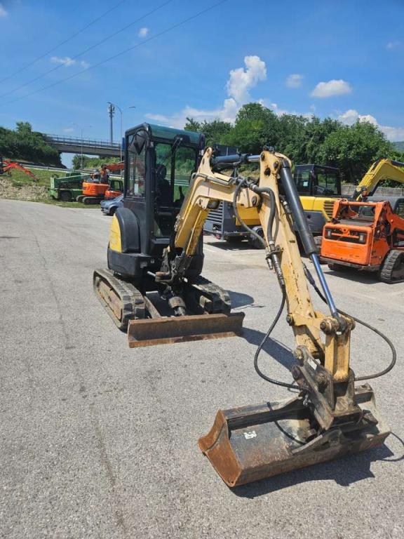 Yanmar VIO25-4 Photo 2