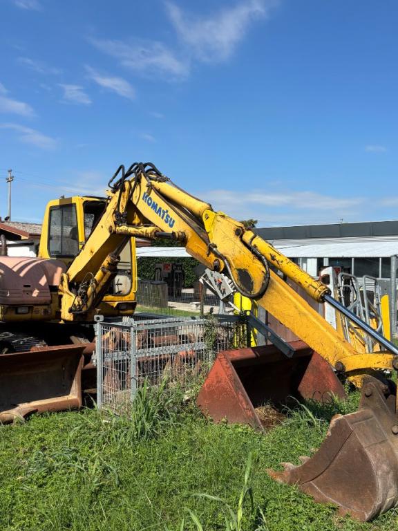 Komatsu PC 95 R8 Photo 1