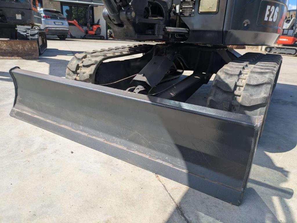 Bobcat E26 Photo 5