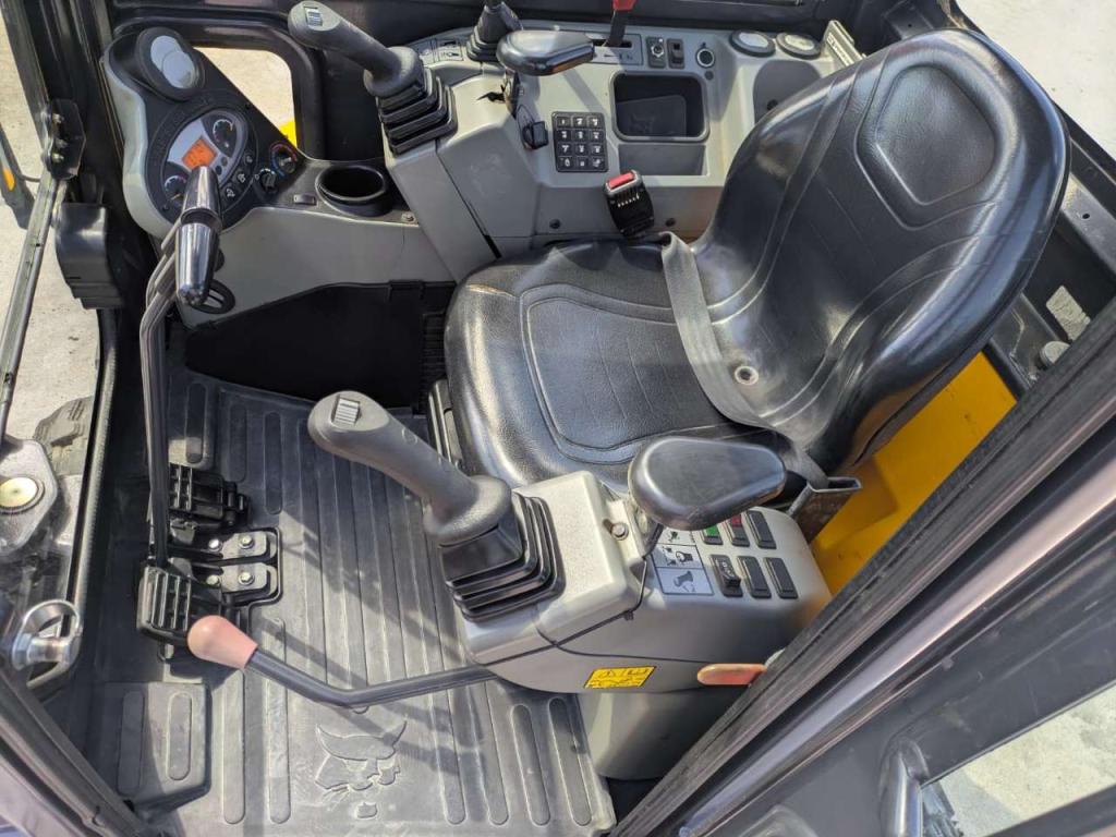 Bobcat E26 Photo 6