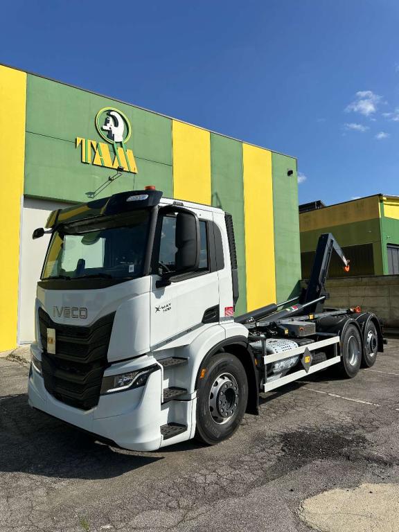 Iveco STRALIS X-WAY AD280X50 YPS Photo 2
