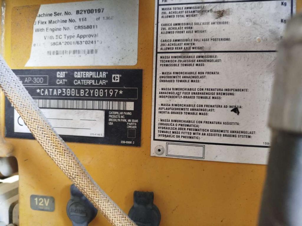 Caterpillar AP300 Photo 3