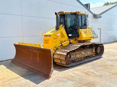 Komatsu D61PX-24 - Ripper Valve / Camera en vente par Boss Machinery