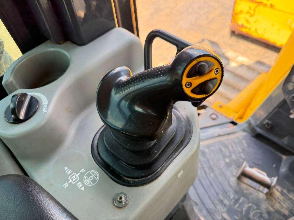Komatsu D61PX-24 - Ripper Valve / Camera Photo 10