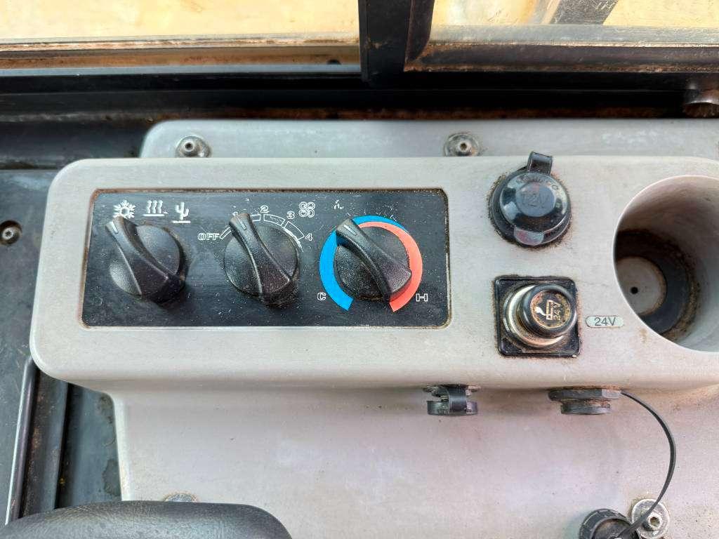 Komatsu D61PX-24 - Ripper Valve / Camera Photo 12