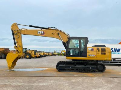 Caterpillar 320D3 GC Photo 1