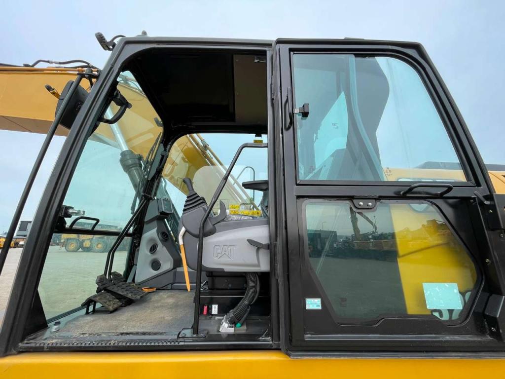 Caterpillar 320D3 GC Photo 11