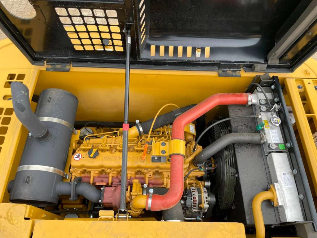 Caterpillar 320D3 GC Photo 28