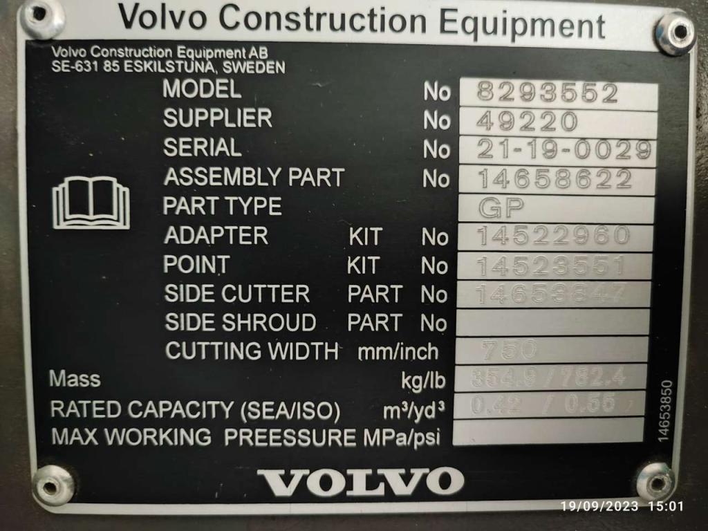 Volvo 750 Photo 3
