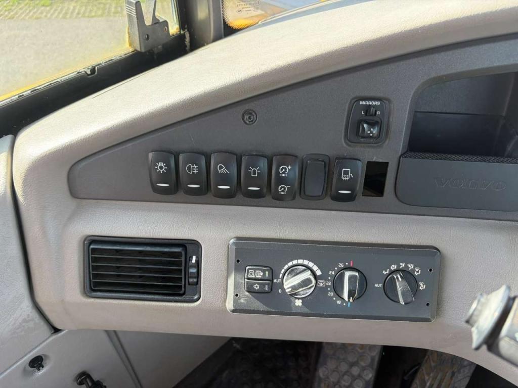 Volvo A25G Photo 22