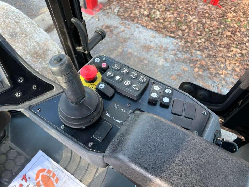 Caterpillar CS54B Photo 8