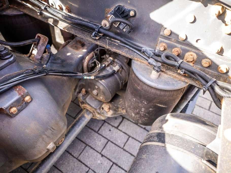Volvo FMX 420+HYDR Photo 9