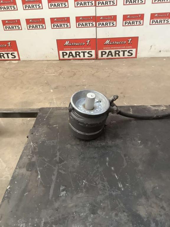 CIILINDRETTO FRENO pour Volvo FH16 550 6x4 Photo 3
