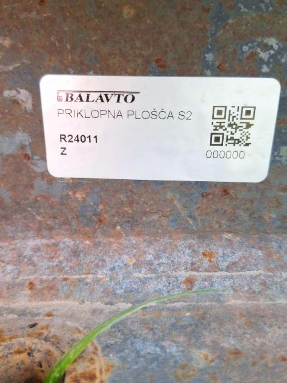 S2 for 25-32 ton excavators Attachment plate Photo 5