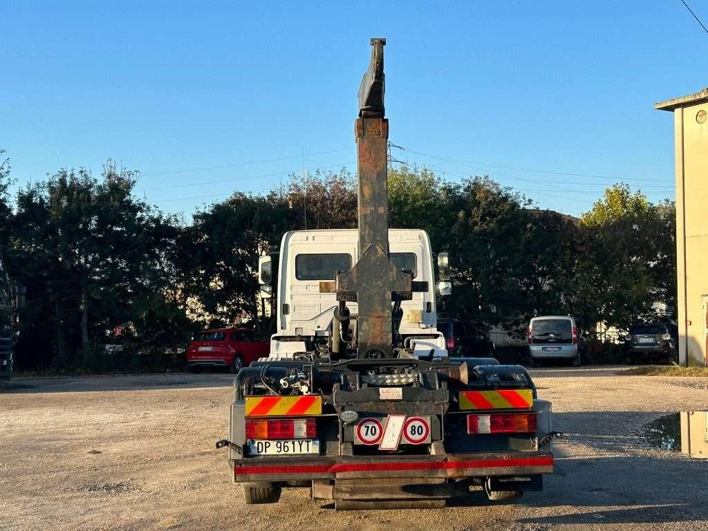 Mercedes-Benz Camion ampliroll Photo 11