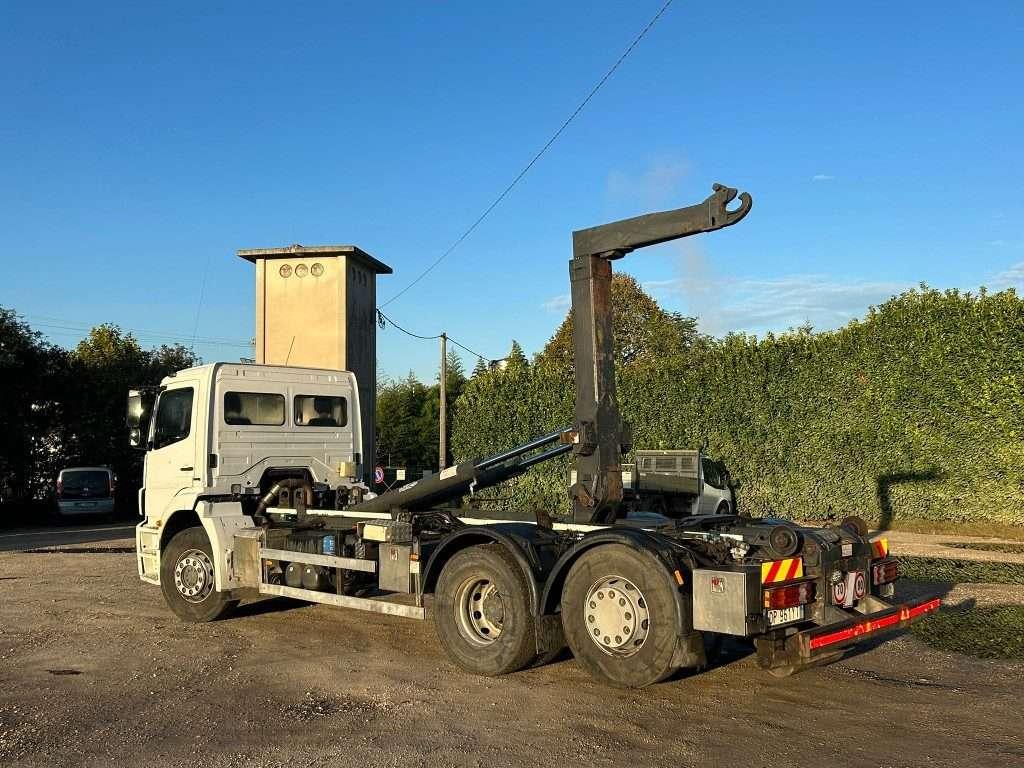 Mercedes-Benz Camion ampliroll Photo 4