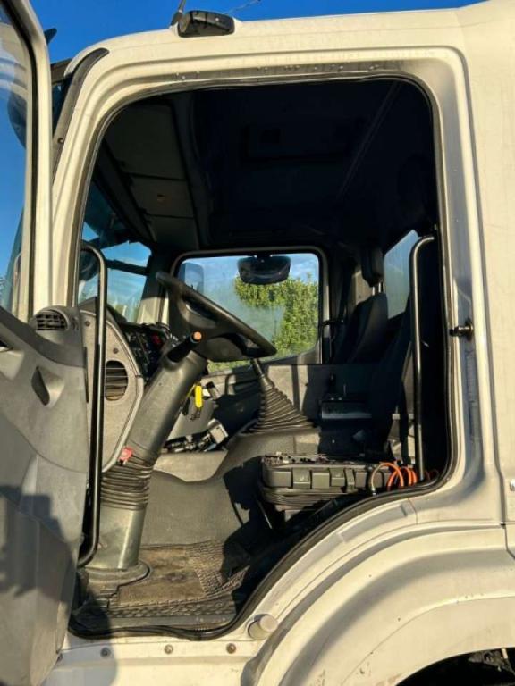 Mercedes-Benz Camion ampliroll Photo 5