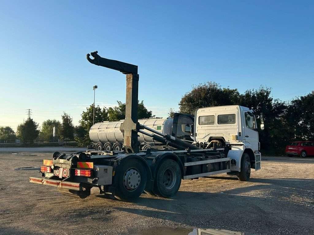 Mercedes-Benz Camion ampliroll Photo 8