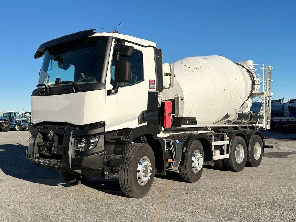 Renault C430 8x4 Photo 1