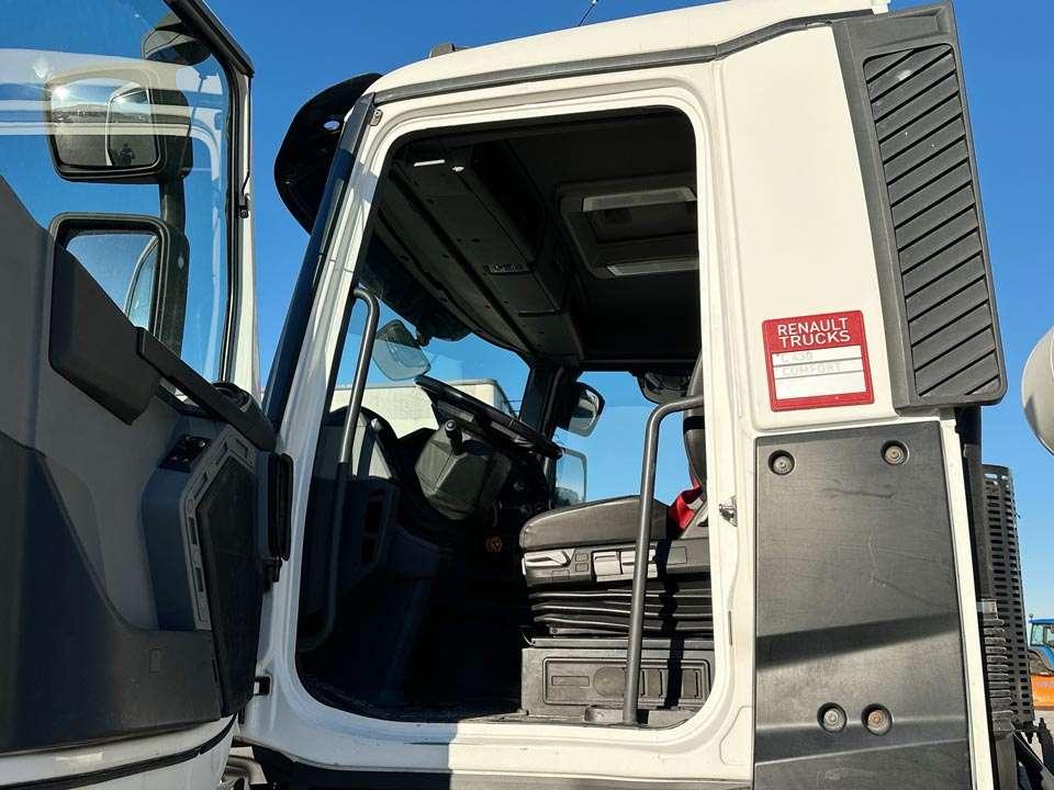 Renault C430 8x4 Photo 15