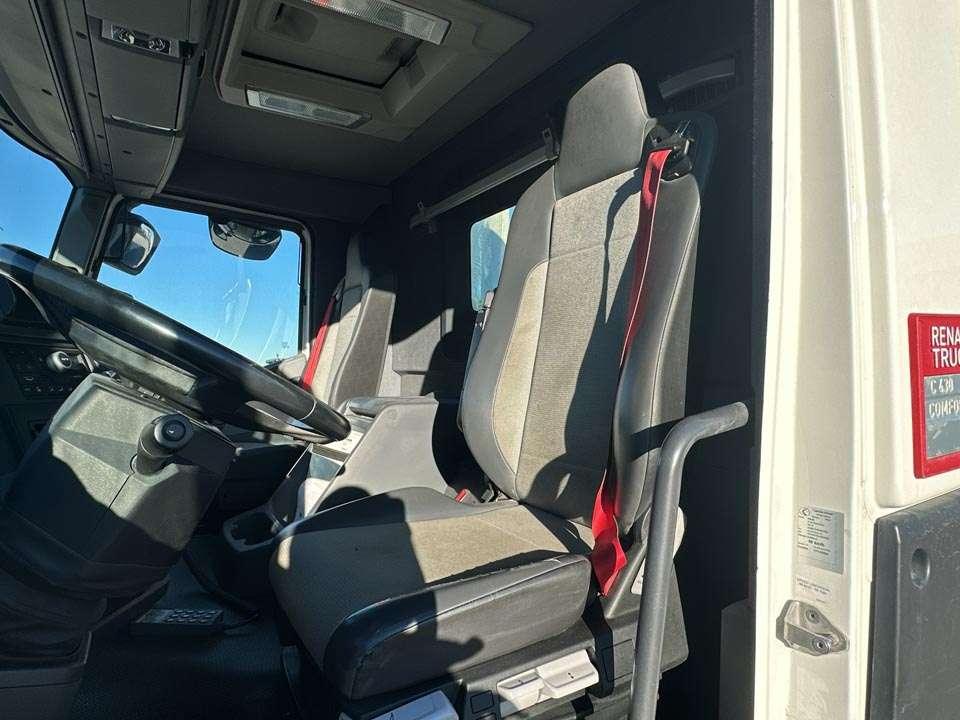 Renault C430 8x4 Photo 17