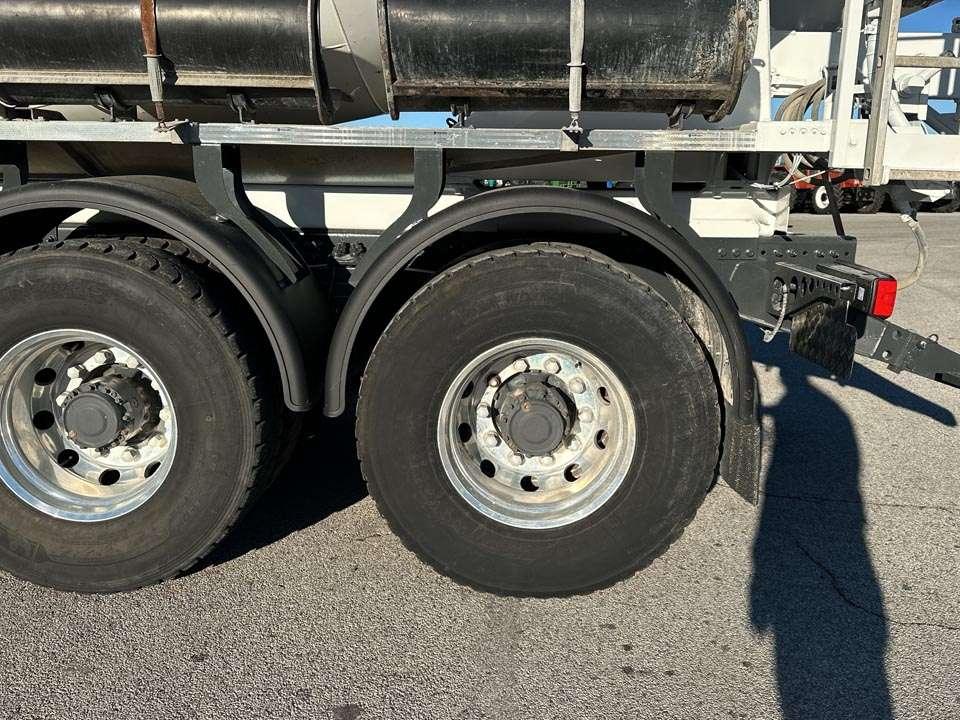 Renault C430 8x4 Photo 7