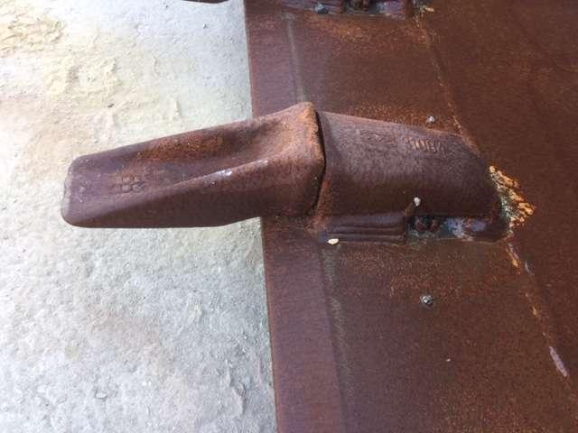 L45G Godet de fouille Photo 6