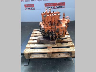 Distributeur hydraulique pour Fiat Hitachi EX 235 en vente par Massucco T. Srl Area Ricambi