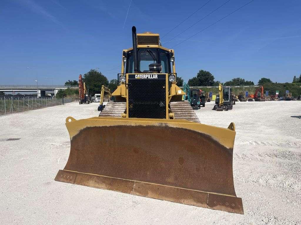 Caterpillar D6M XL Photo 5