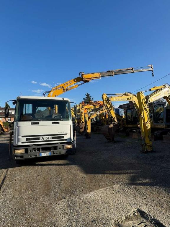Iveco Eurocargo 100E18K Photo 18