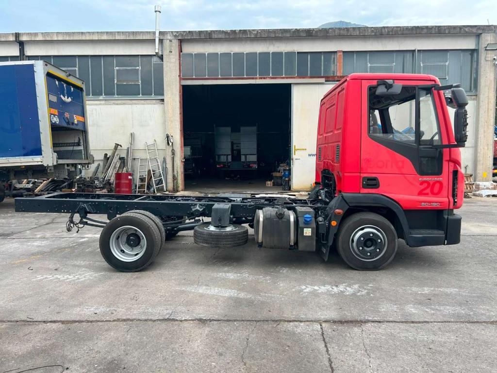 Iveco EUROCARGO 80-190 Photo 12