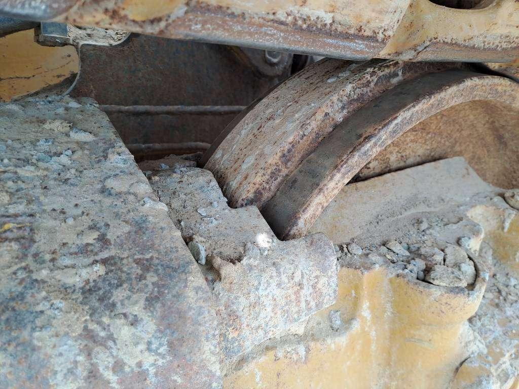 Komatsu D61PXi-24 Photo 12