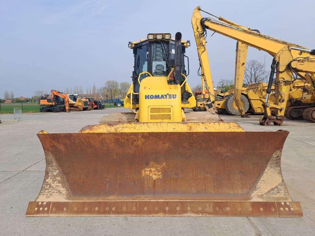 Komatsu D61PXi-24 Photo 7