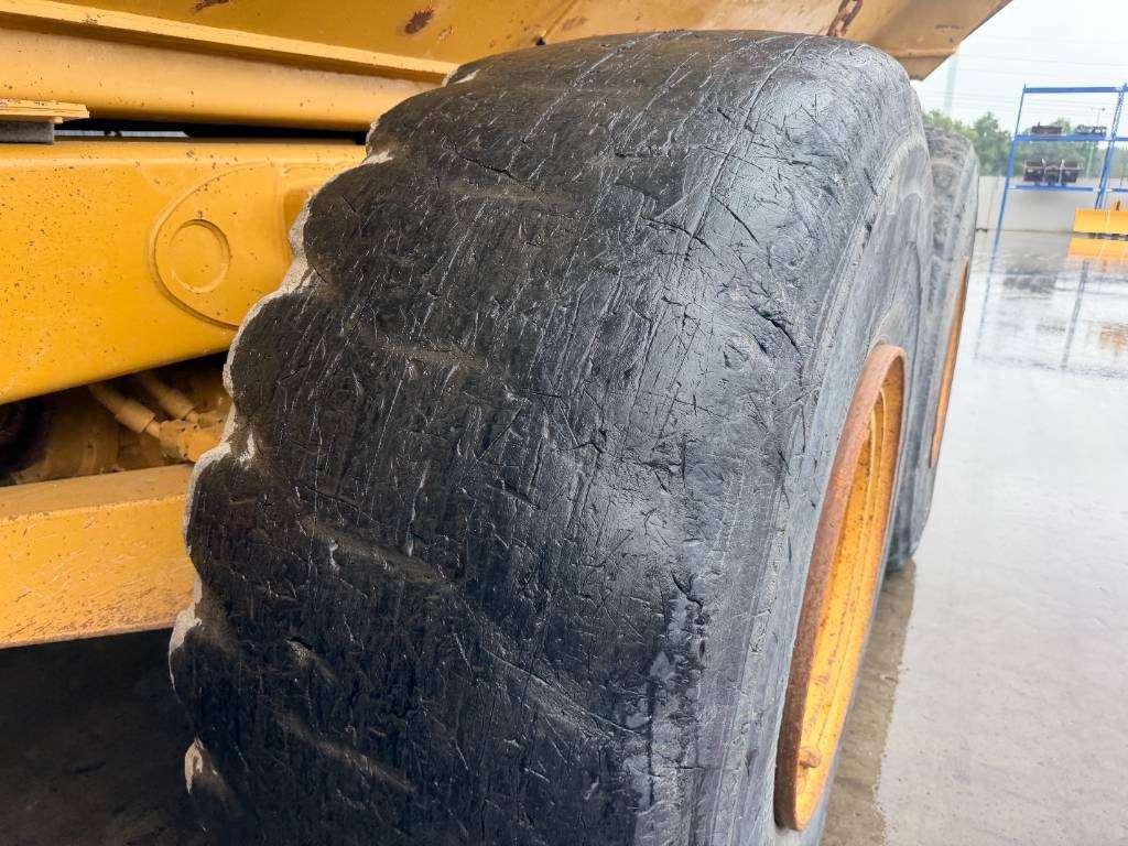 Caterpillar 735 Photo 17