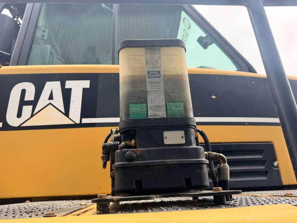 Caterpillar 735 Photo 30