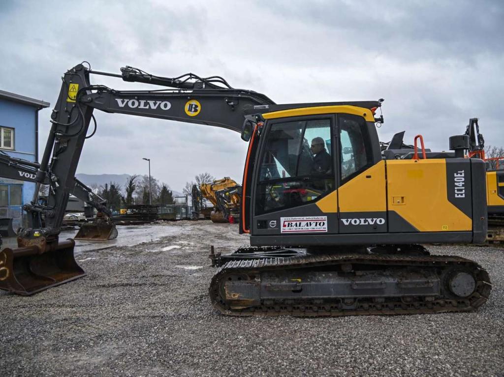 Volvo EC140EL Photo 2