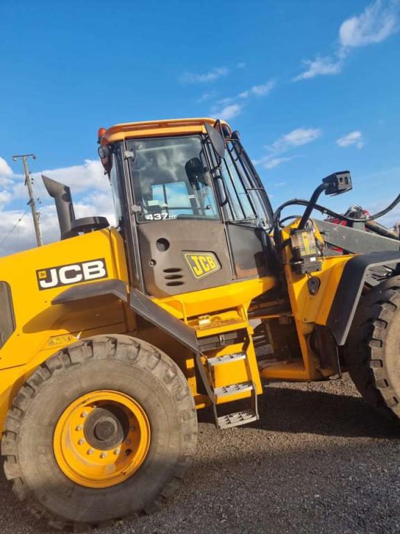 JCB 437HTT4 Photo 4