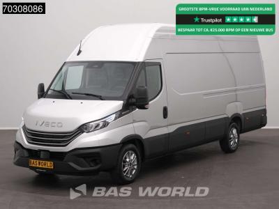 Iveco Daily 35S21 3.0L Automaat L3H3 210PK ACC LED Airco Camera Parkeersensoren CarPlay Stoelverwarming L en vente par BAS World B.V.